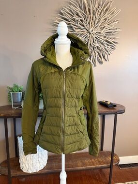 Lululemon Down For It Jacket in Olive Green.  Size 10.